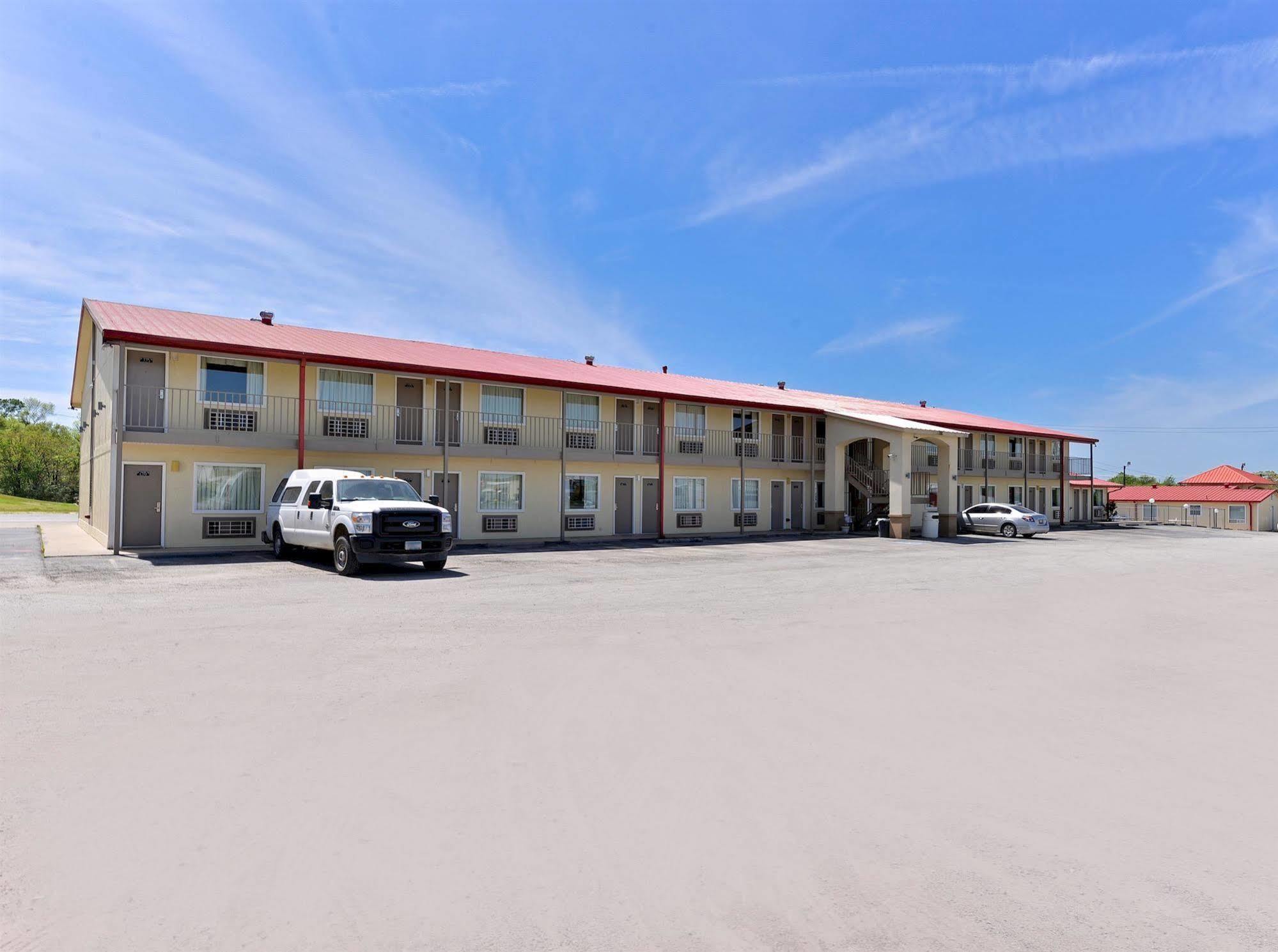 Red Roof Inn Buffalo, Tx Luaran gambar